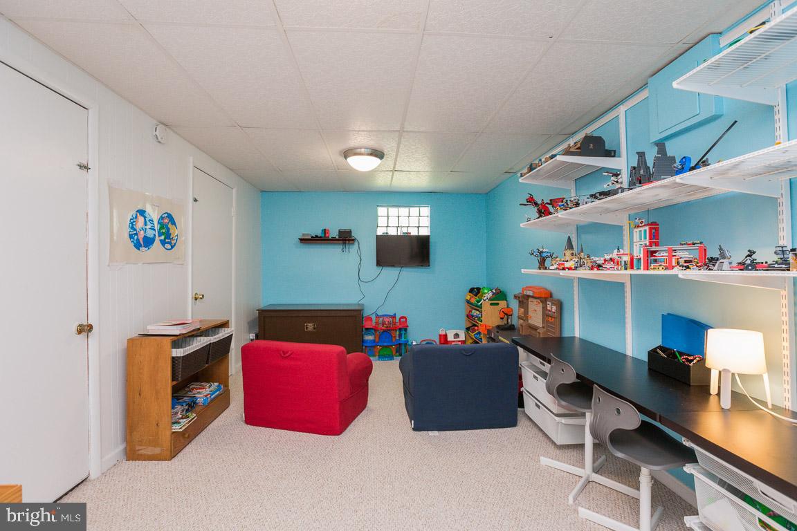 10205 Folk Street Silver Spring, MD 20902 - Photo 20 of 31 Gallery Image 20