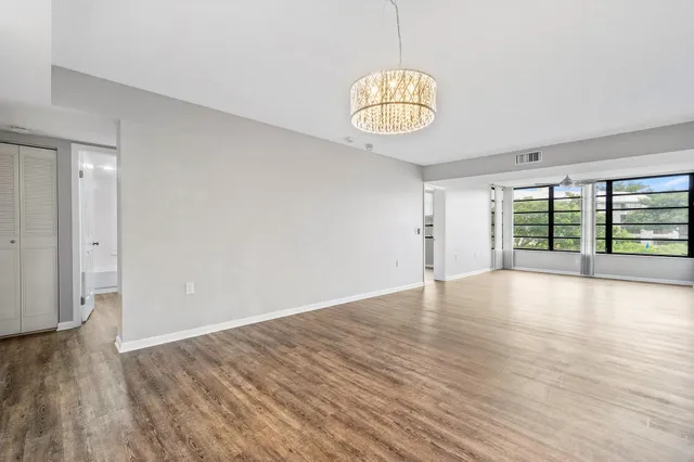 $2,300 | 3710 Whitehall Drive, Unit 203, West Palm Beach, FL 33401