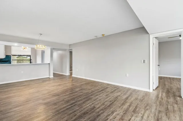 $2,300 | 3710 Whitehall Drive, Unit 203, West Palm Beach, FL 33401