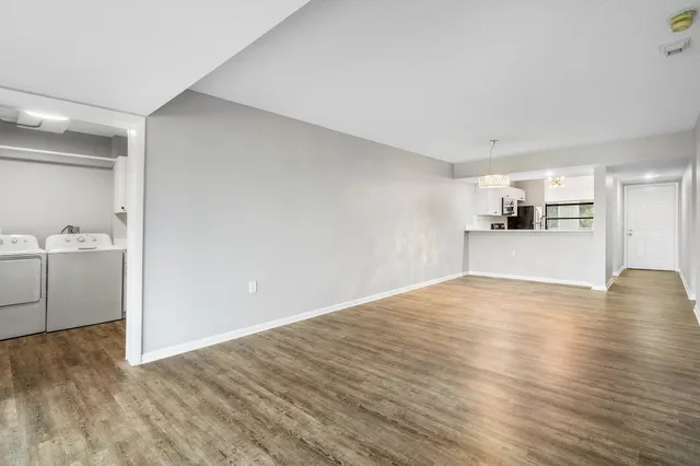 $2,300 | 3710 Whitehall Drive, Unit 203, West Palm Beach, FL 33401