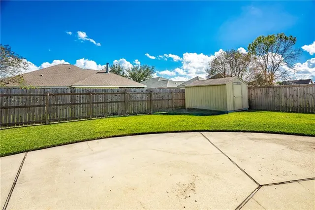 $335,000 | 141 Oak Moss Drive, Laplace, LA 70068