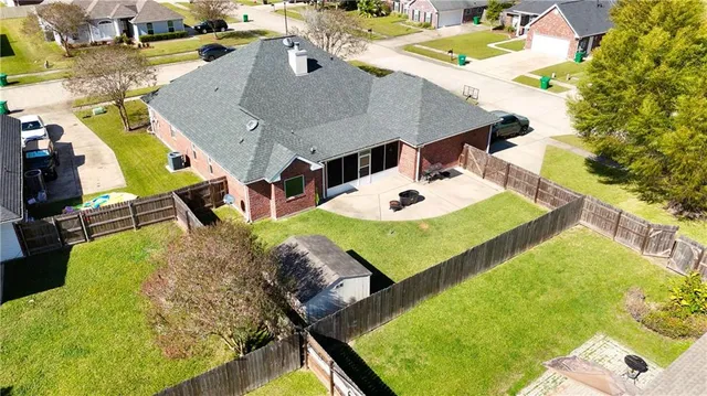 $335,000 | 141 Oak Moss Drive, Laplace, LA 70068