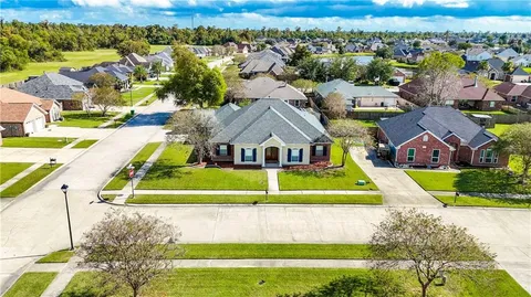 $335,000 | 141 Oak Moss Drive, Laplace, LA 70068