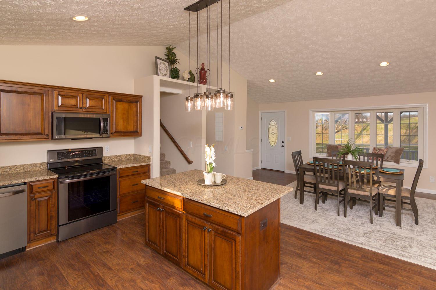 19360 Bell Church Road Utica, OH 43080 - Photo 10 of 32