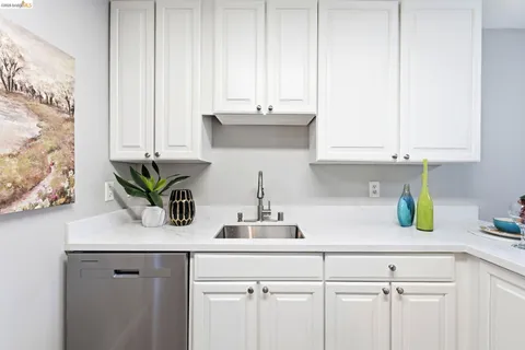 $328,800 | 4081 Clayton Road, Unit 209, Concord, CA 94521