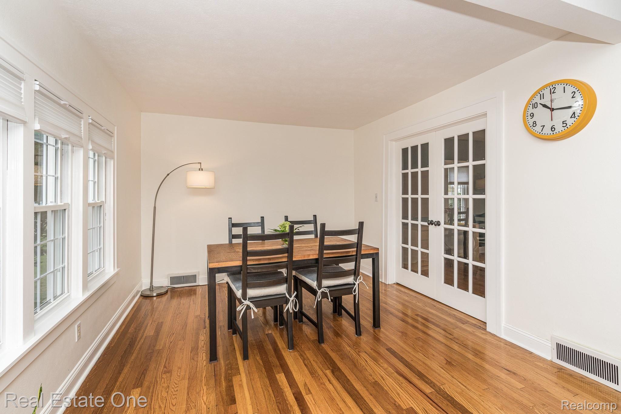 116 Albertson Street Rochester, MI 48307 - Photo 5 of 29 Dining Room