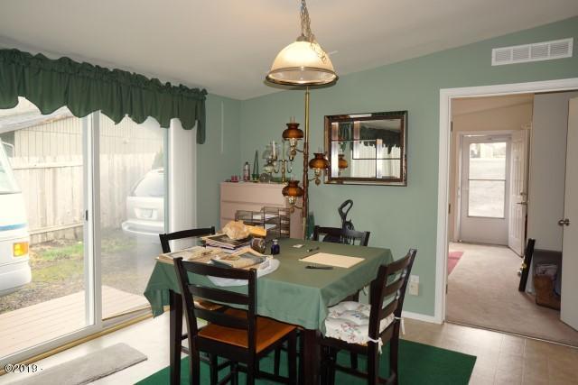 2399 Northeast Holmes Road Lincoln City, OR 97367 - Photo 10 of 30 Dining Area