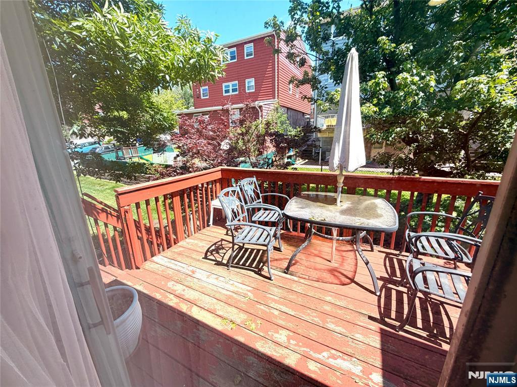 372 Chestnut Street Ridgefield, NJ 07657 - Photo 19 of 26