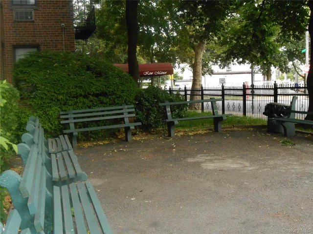 $2,000 | 131-11 Kew Gardens Road, Unit 5M | Kew Gardens