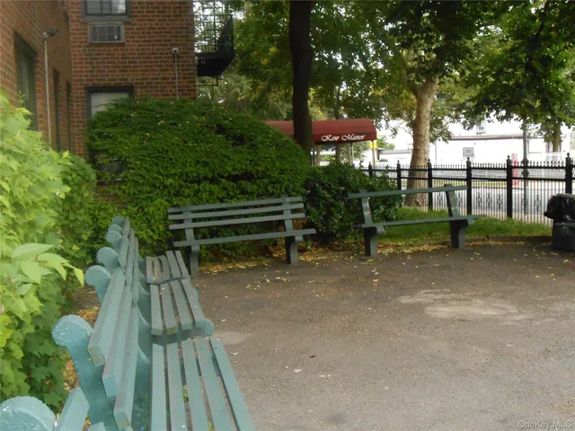 $2,000 | 131-11 Kew Gardens Road, Unit 5M | Kew Gardens