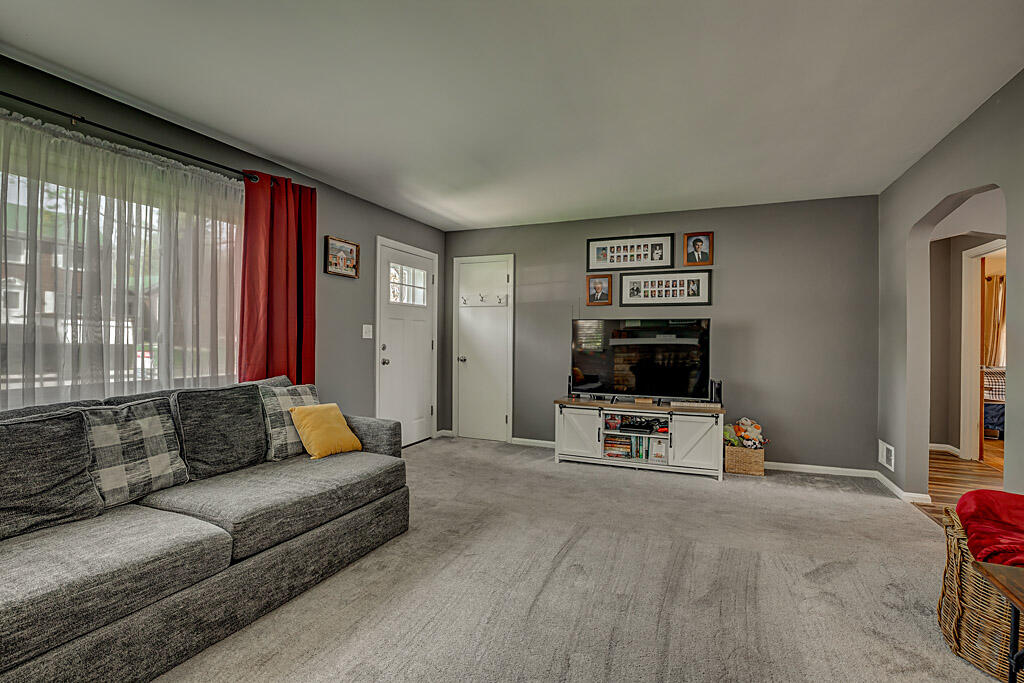 76 Pleasant Ridge Avenue Fort Mitchell, KY 41017 - Photo 4 of 19 Gallery Image 4
