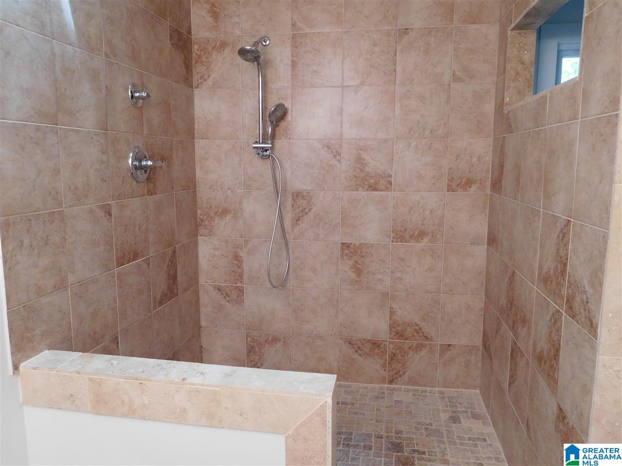 1465 Fairmont Road Sylacauga, AL 35150 - Photo 5 of 49