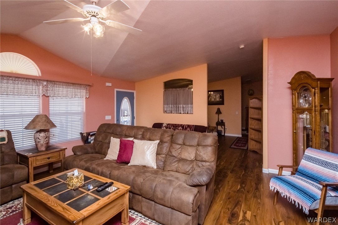 2956 West Carmichael Road Golden Valley, AZ 86413 - Photo 15 of 63