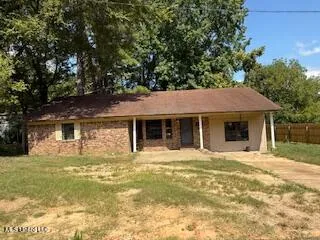 $79,900 | 1502 Eckford Street, Water Valley, MS 38965