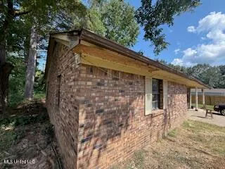 $79,900 | 1502 Eckford Street, Water Valley, MS 38965