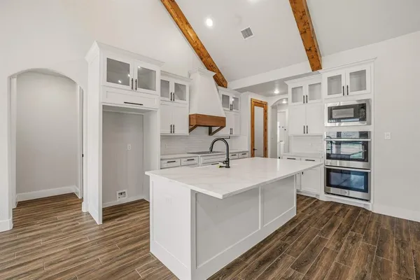 $549,000 | 198 Cedar Mountain Drive, Weatherford, TX 76085