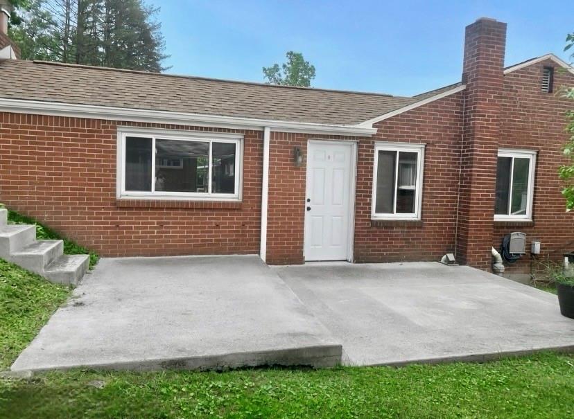 89 West Bruceton Road Pittsburgh, PA 15236 - Photo 11 of 25 Side Patio