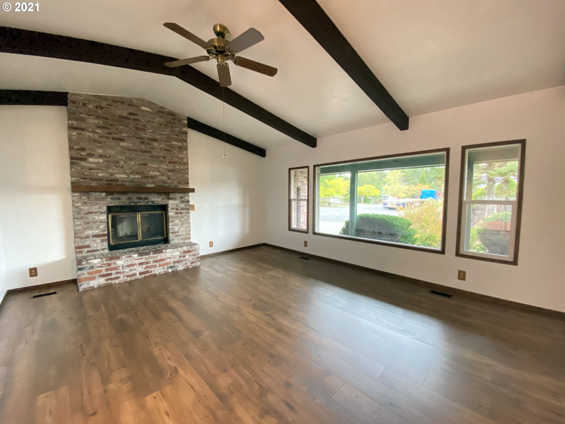1480 Myrtle Loop Florence, OR 97439 - Photo 5 of 32 Gallery Image 5