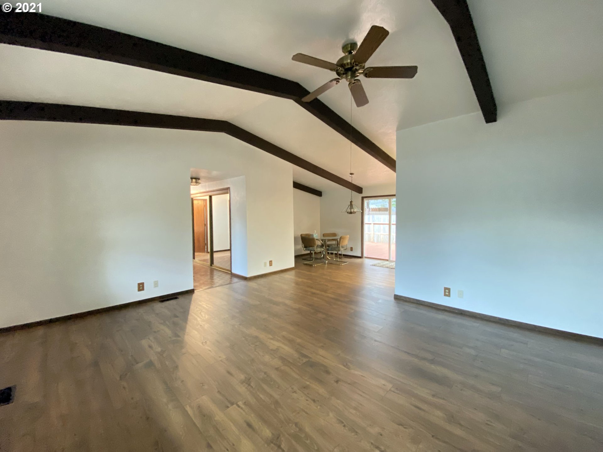 1480 Myrtle Loop Florence, OR 97439 - Photo 6 of 32 Gallery Image 6