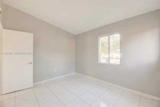 $3,000 | 3510 Southwest 39th Street, West Park, FL 33023