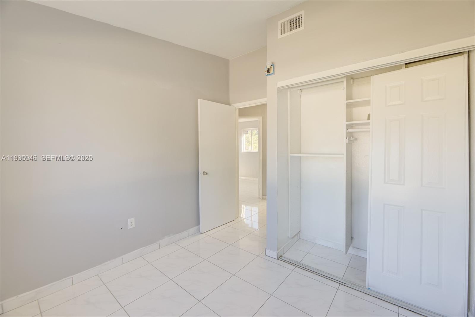 3510 Southwest 39th Street West Park, FL 33023 - Photo 20 of 31