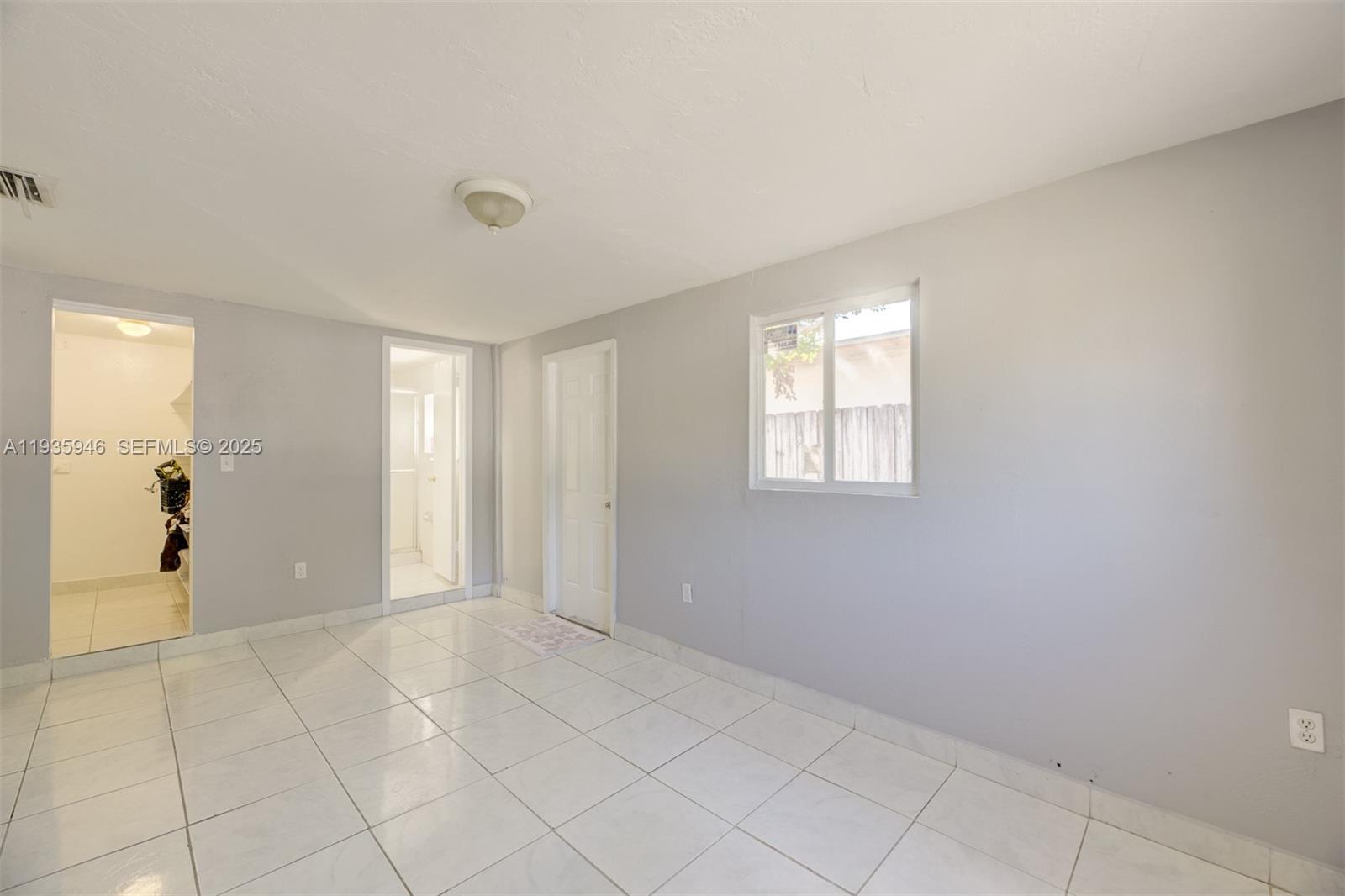 3510 Southwest 39th Street West Park, FL 33023 - Photo 22 of 31