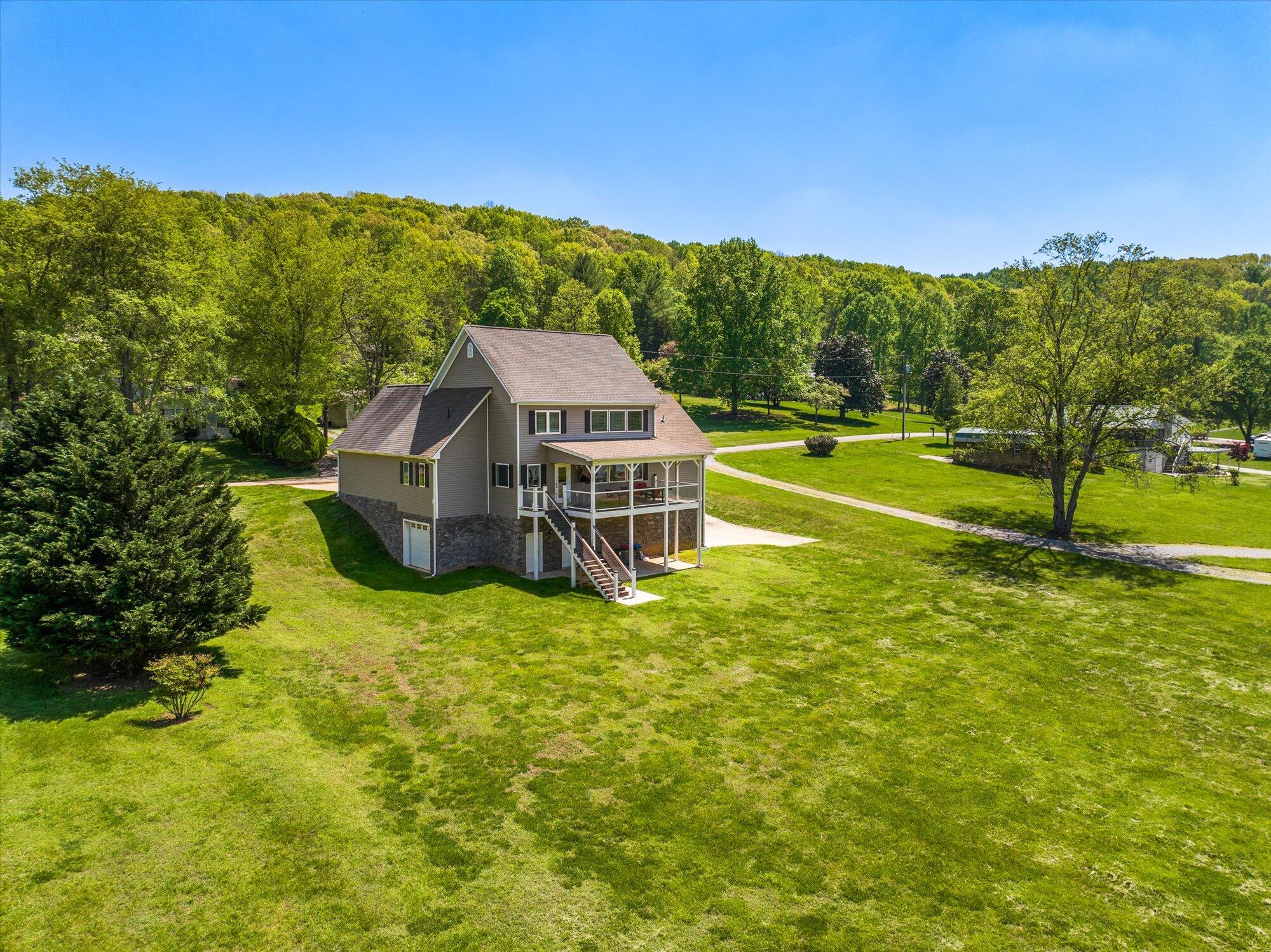 781 Matlock Shores Road Loudon, TN 37774 - Photo 43 of 55 45-781-Matlock-Shores-Rd-Loudon-TN-45