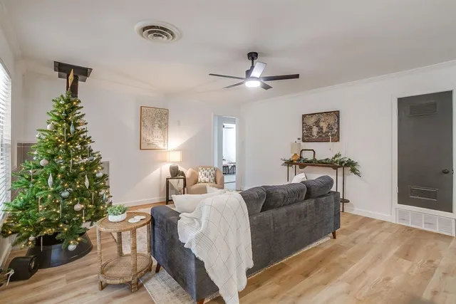 $225,000 | 1327 Southern Boulevard, Cleburne, TX 76033