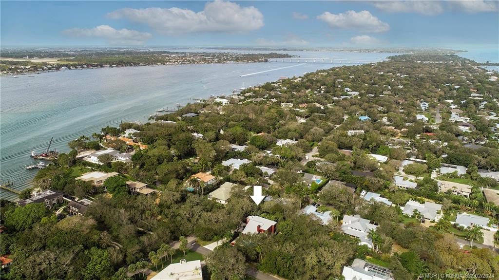 132 South River Road Stuart, FL 34996 - Photo 2 of 45 a view of a city