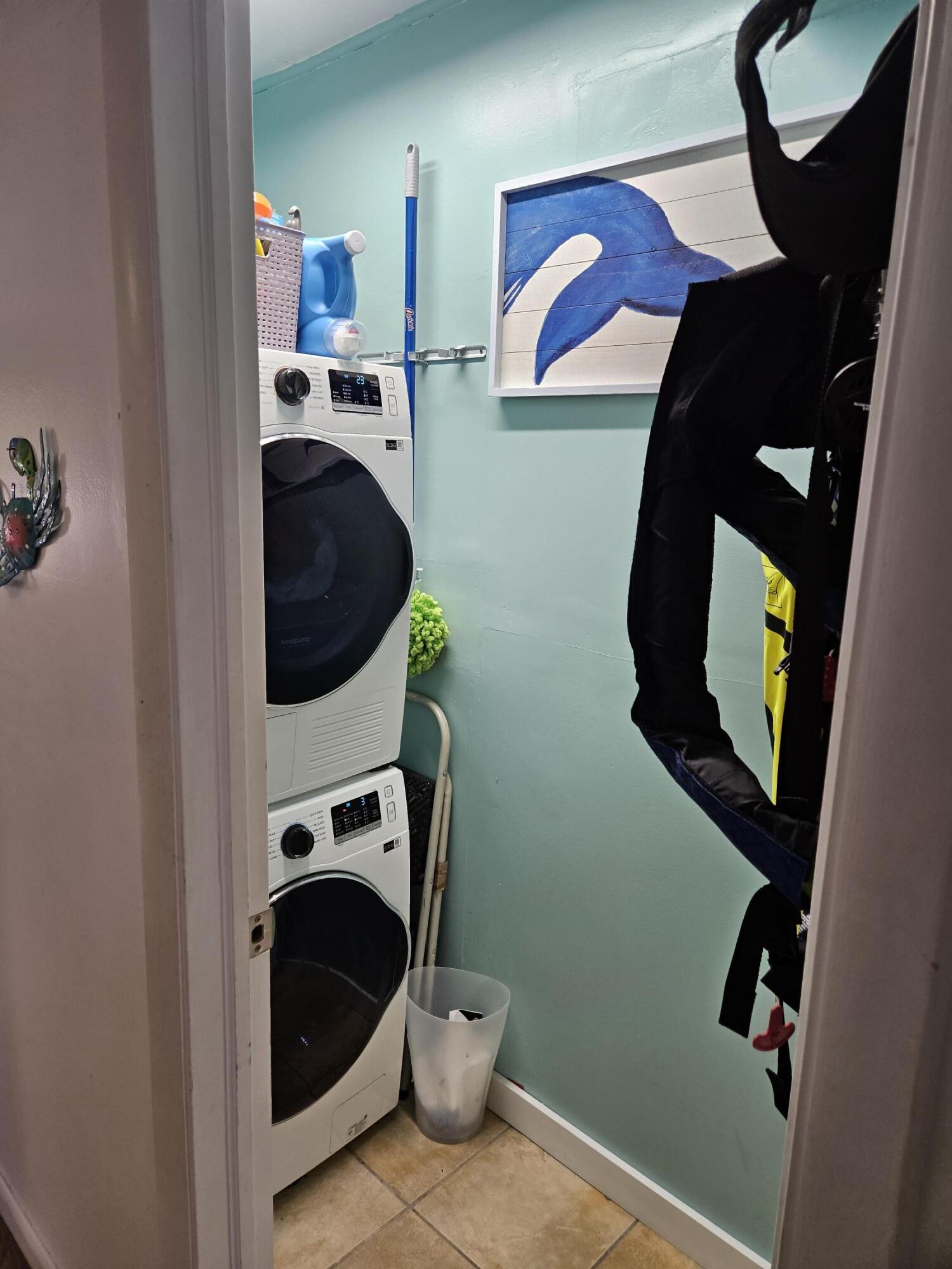 711 State Road, Unit 4A Summerland Key, FL 33042 - Photo 22 of 28 laundry