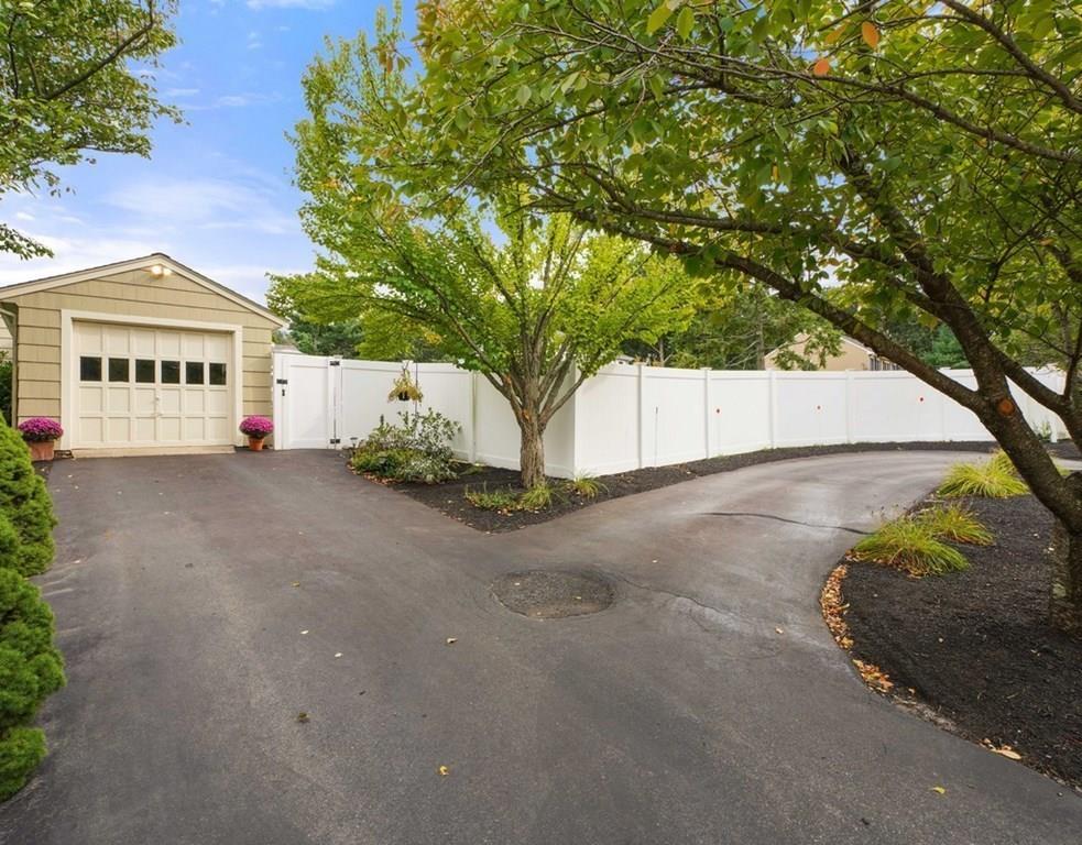 1 Autumn Circle Canton, MA 02021 - Photo 5 of 39 Gallery Image 5
