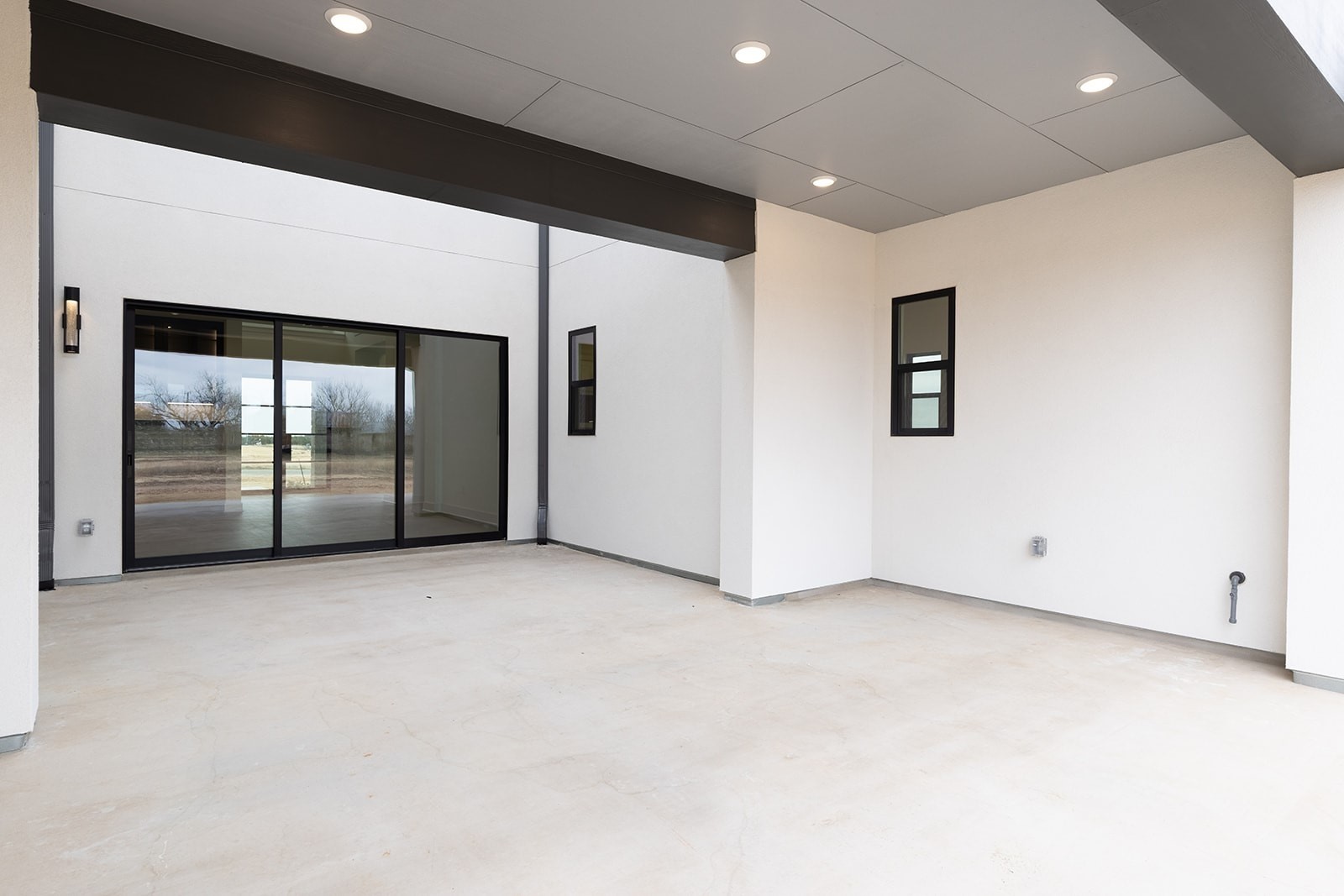 2385 Lineage Lane Leander, TX 78641 - Photo 19 of 36 an empty room with windows