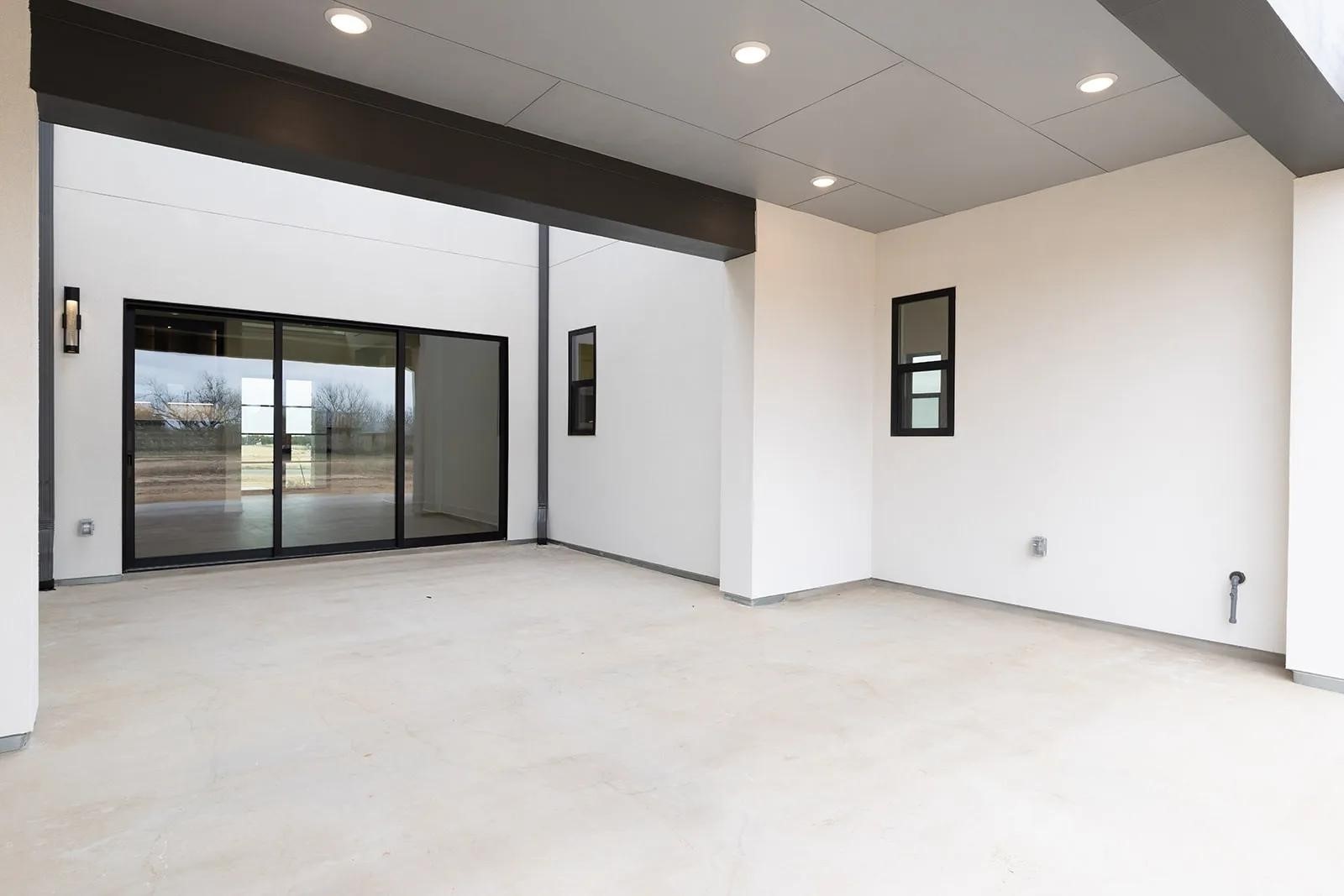 2385 Lineage Lane Leander, TX 78641 - Photo 9 of 36