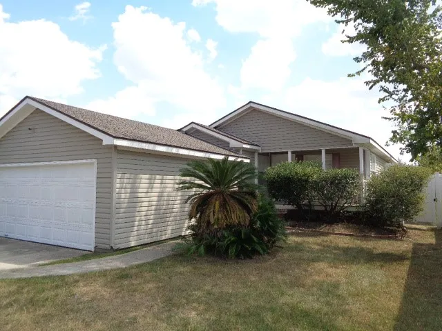 $1,450 | 10135 Berrybriar Lane, Tomball, TX 77375