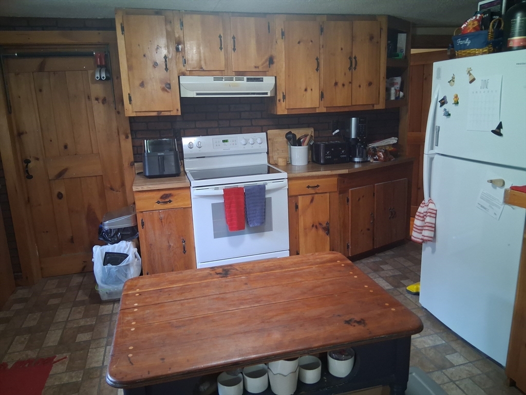 465 Tully Road Orange, MA 01364 - Photo 27 of 31 Gallery Image 27