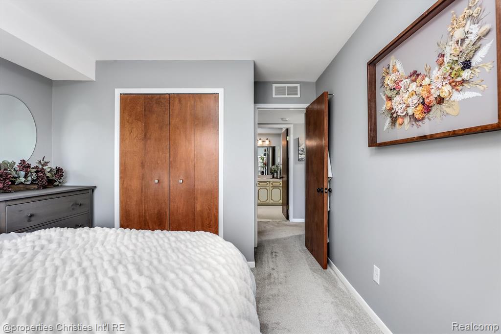 54735 Shelby Road, Unit 58 Utica, MI 48316 - Photo 14 of 19 Gallery Image 14