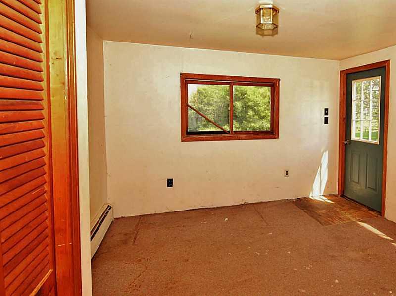 132 Port Clyde Road St. George, ME 04860 - Photo 9 of 12 Den.