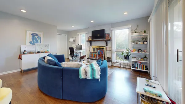 $4,000 | 2543 William Avenue, Glenview, IL 60025