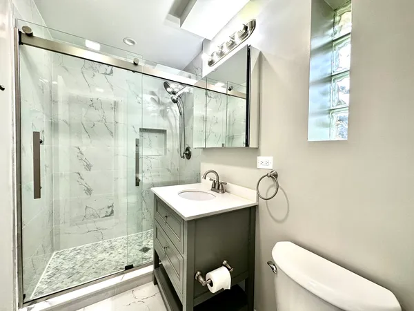 $4,000 | 2543 William Avenue, Glenview, IL 60025