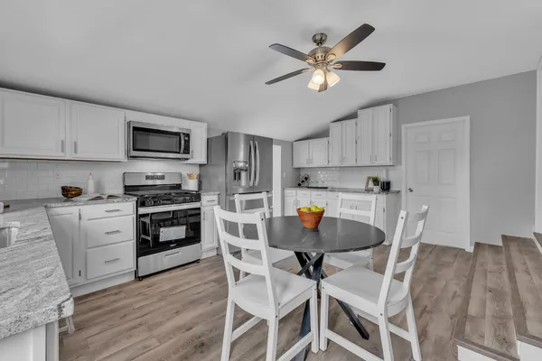 $234,900 | 30280 Joy Road, Livonia, MI 48150