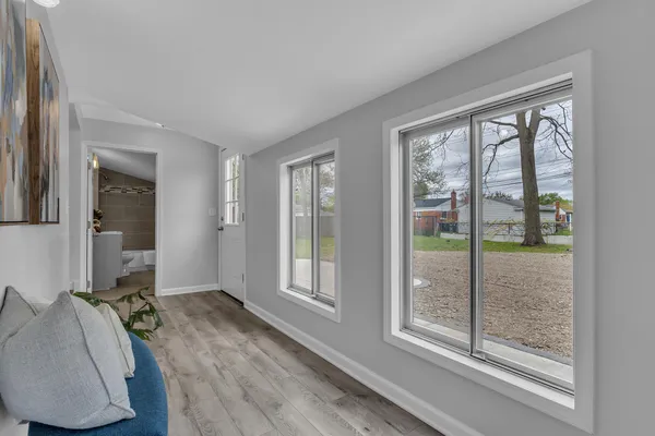 $234,900 | 30280 Joy Road, Livonia, MI 48150