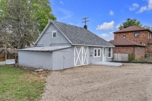 $234,900 | 30280 Joy Road, Livonia, MI 48150