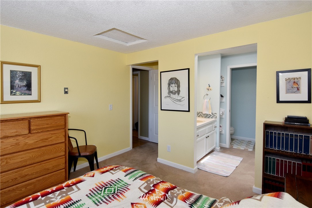 7581 Old Redmond Road, Unit 9 Redmond, WA 98052 - Photo 14 of 23 Gallery Image 14