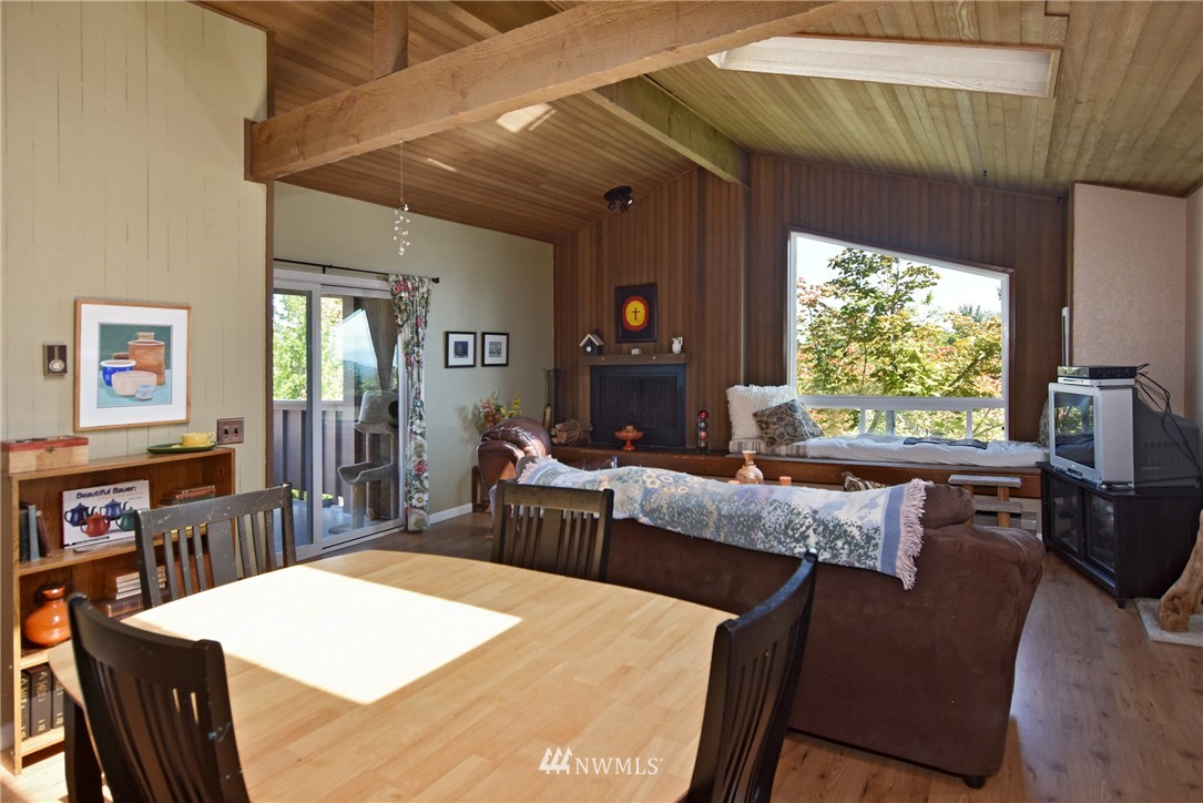 7581 Old Redmond Road, Unit 9 Redmond, WA 98052 - Photo 8 of 23 Gallery Image 8