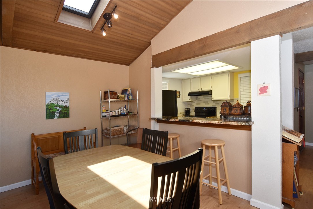 7581 Old Redmond Road, Unit 9 Redmond, WA 98052 - Photo 10 of 23 Gallery Image 10