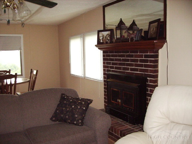 6634 Glade Valley Road Ennice, NC 28623 - Photo 13 of 15 Gallery Image 13