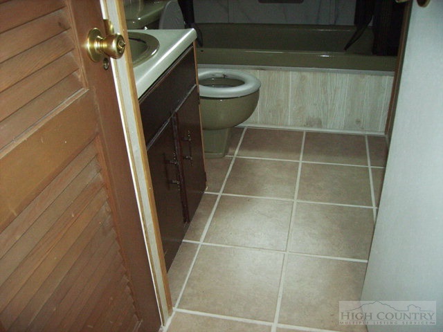 6634 Glade Valley Road Ennice, NC 28623 - Photo 14 of 15 Gallery Image 14