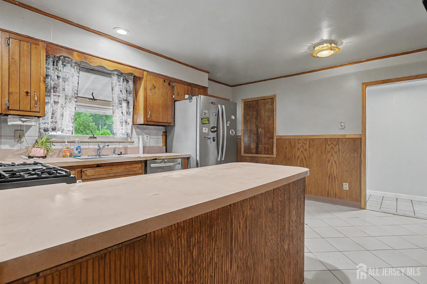3 Darwin Road Somerset, NJ 08873 - Photo 11 of 29