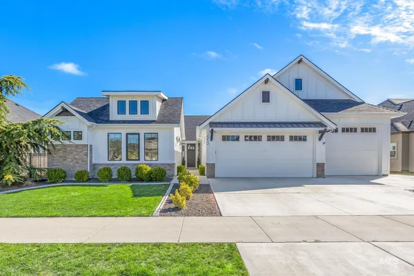 $925,000 | 550 South Devon Avenue, Star, ID 83669