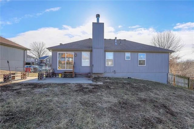 $285,000 | 18404 East Blackhawk Trail, Independence, MO 64056